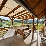 Tiny House At Sedliacky Dvor - Tatil Evi *